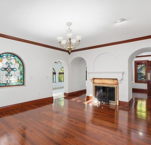 Sala de una casa Spanish Colonial de 1926 en Coral Gables, Miami