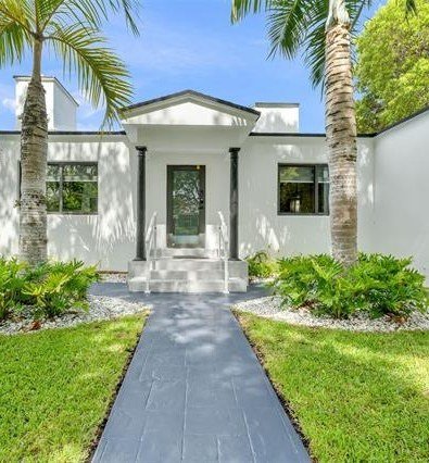 Furnished remodeled house in Shenandoah, next to Coral Gables, Miami